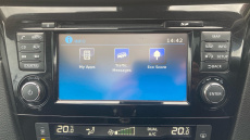 Nissan Qashqai 1.2 DiG-T N-Connecta 5dr Petrol Hatchback